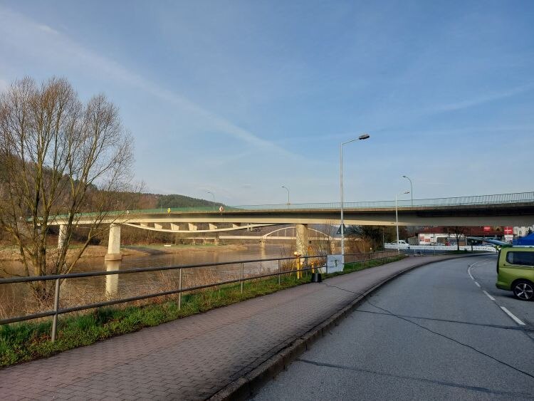 Die Brücke über die Elbe in Bad Schandau.